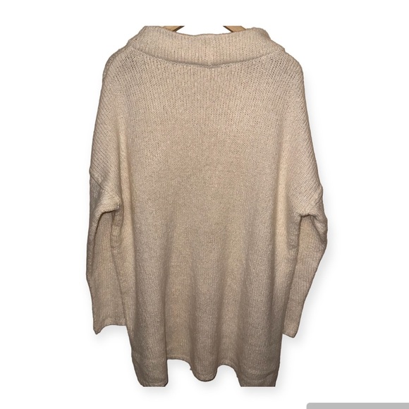 EUC All Worthy Sweater - Picture 2 of 3